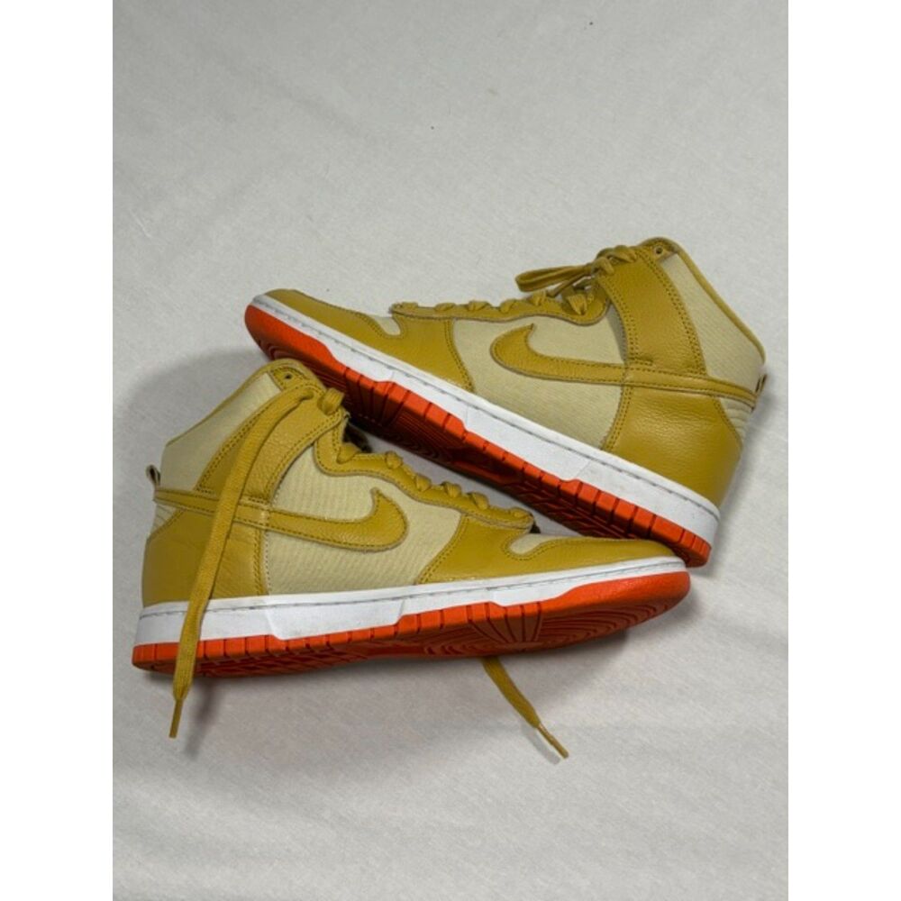 Men's Nike Dunk High Retro PRM sneakers US 8.5 Wheat Gold/Safety Orange/White